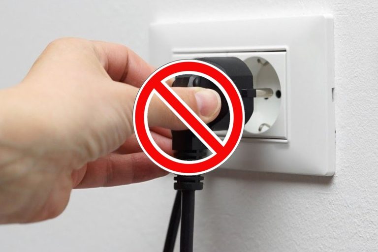 Los electricistas enumeraron ocho aparatos que nunca deben conectarse a un cable alargador.